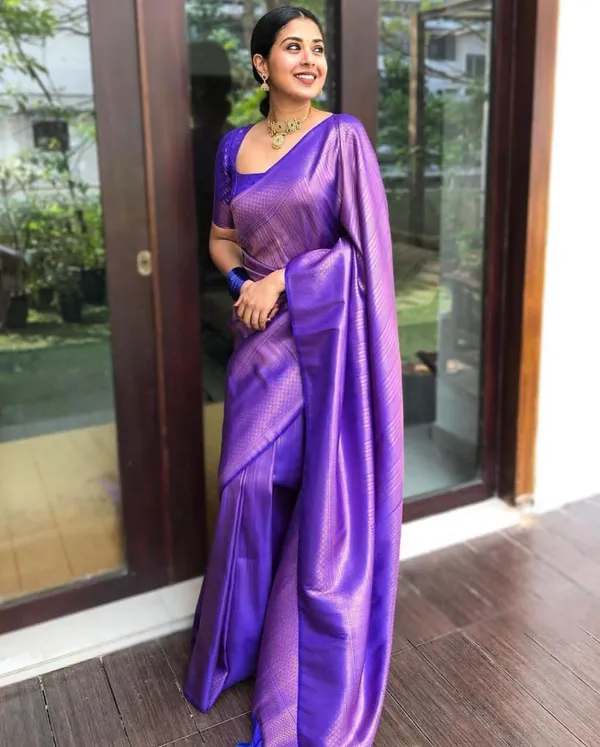 Purple_Woven_Kanjivaram_Jacquard_Saree_with_Saree_Cover